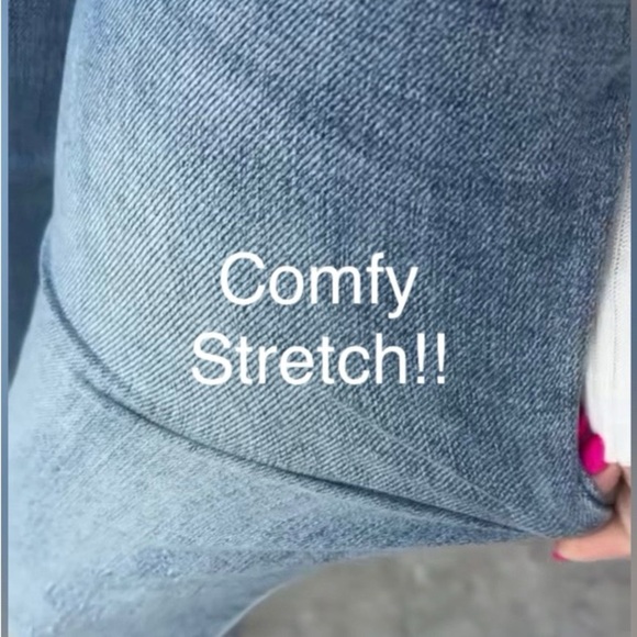 Judy Blue Relaxed Jeans raw hem Sunflower Embroidery Women’s Sz 18W - Picture 5 of 9